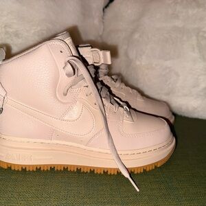 Nike Women's Sneakers in Tan